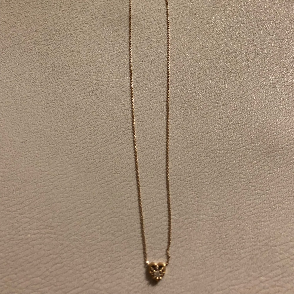 10k Yellow Gold Necklace with 6 Diamonds❤️